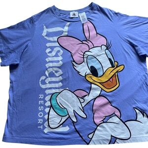 Disneyland Resort Women’s Purple Daisy Duck T-Shirt